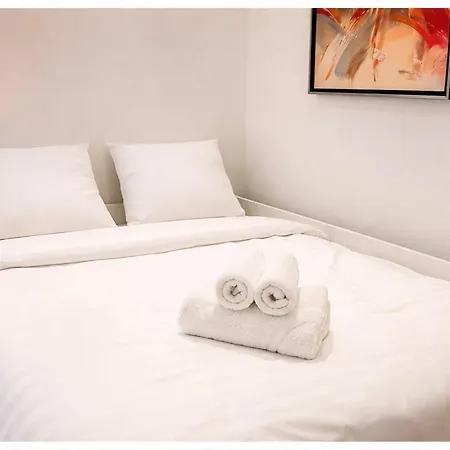Quiet Netflix Downtown Levallois-Perret